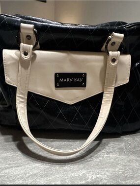 Mary Kay Black and Cream Quilted Shoulder Bag